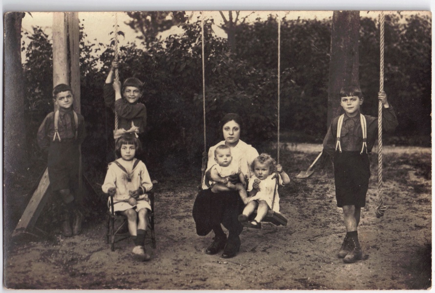 1922-CP_Fam-Wal-les_6-portique.jpg