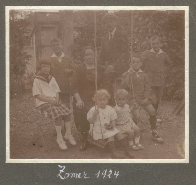 1924-07-WalAsc_fam_.jpg